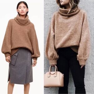 Aritzia The Group Babaton
Adichie Sweater Wool Alpaca size XXS
